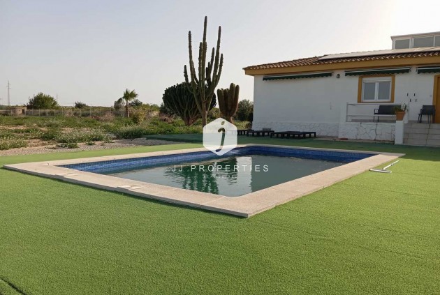 Resale - Villa -
San Miguel de Salinas - Inland