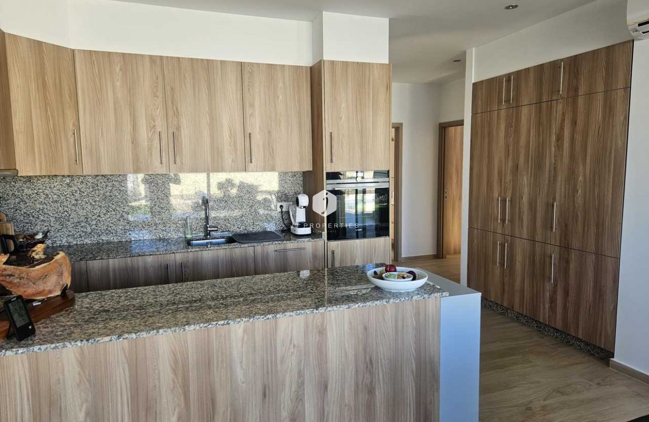 Resale - Villa -
Torrevieja - Costa Blanca