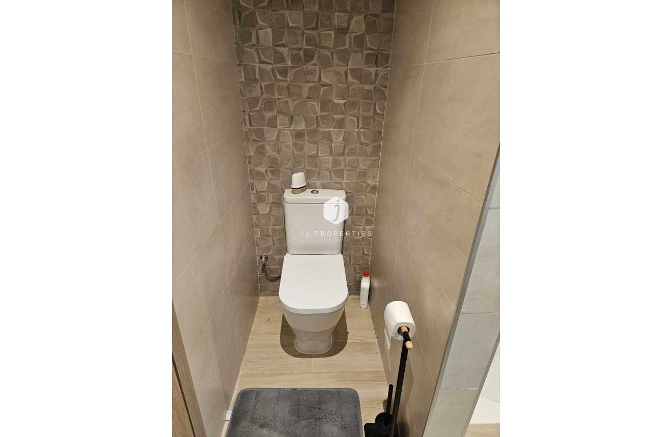 Resale - Villa -
Torrevieja - Costa Blanca