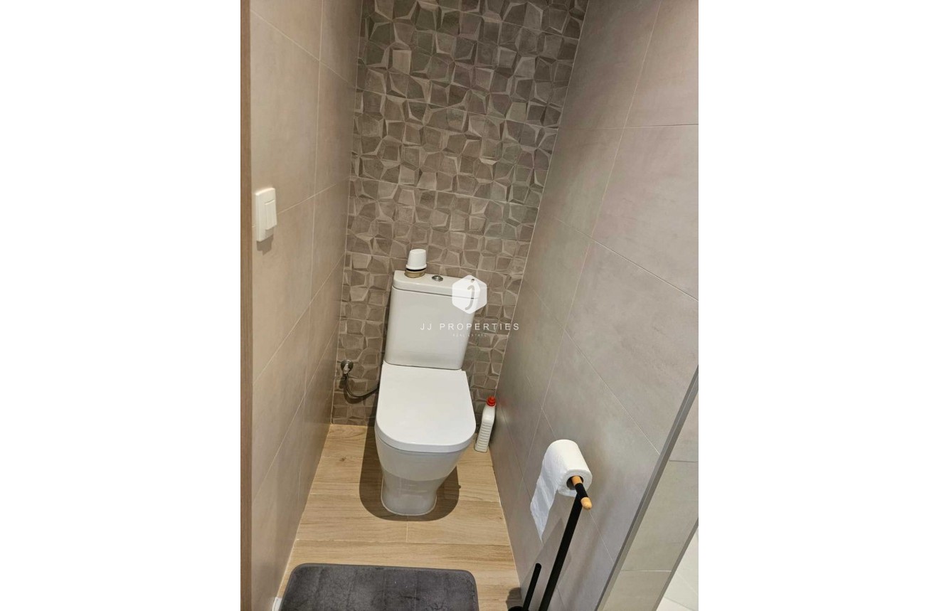 Resale - Villa -
Torrevieja - Costa Blanca