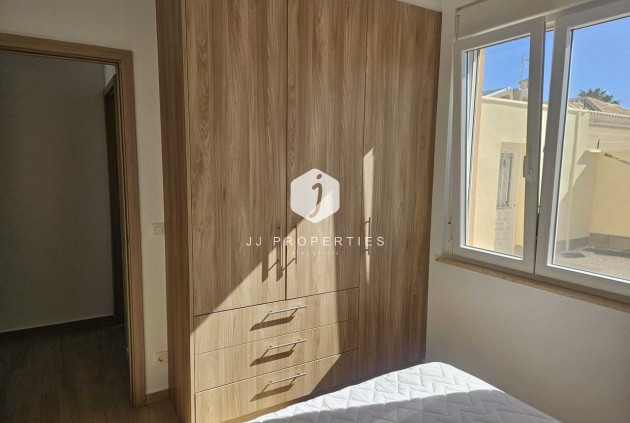 Resale - Villa -
Torrevieja - Costa Blanca