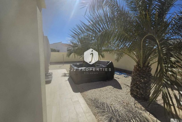Resale - Villa -
Torrevieja - Costa Blanca