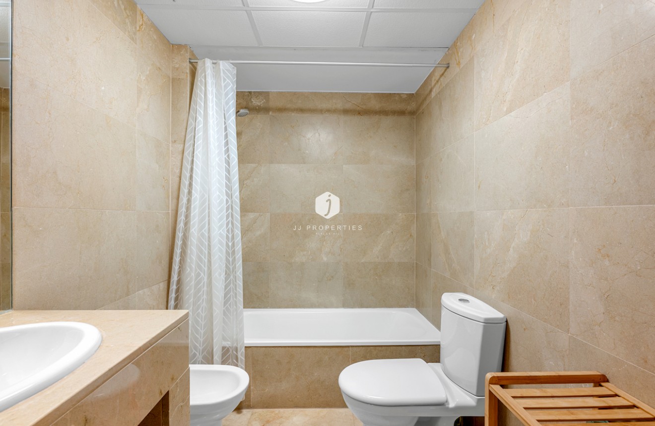 Aus zweiter Hand - Wohnung -
Campoamor - Costa Blanca