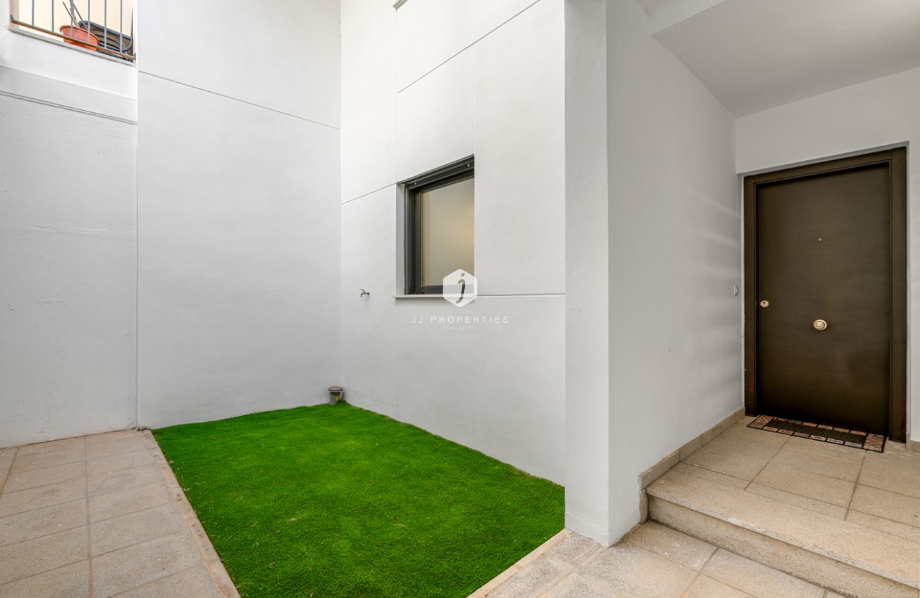 Aus zweiter Hand - Wohnung -
Campoamor - Costa Blanca