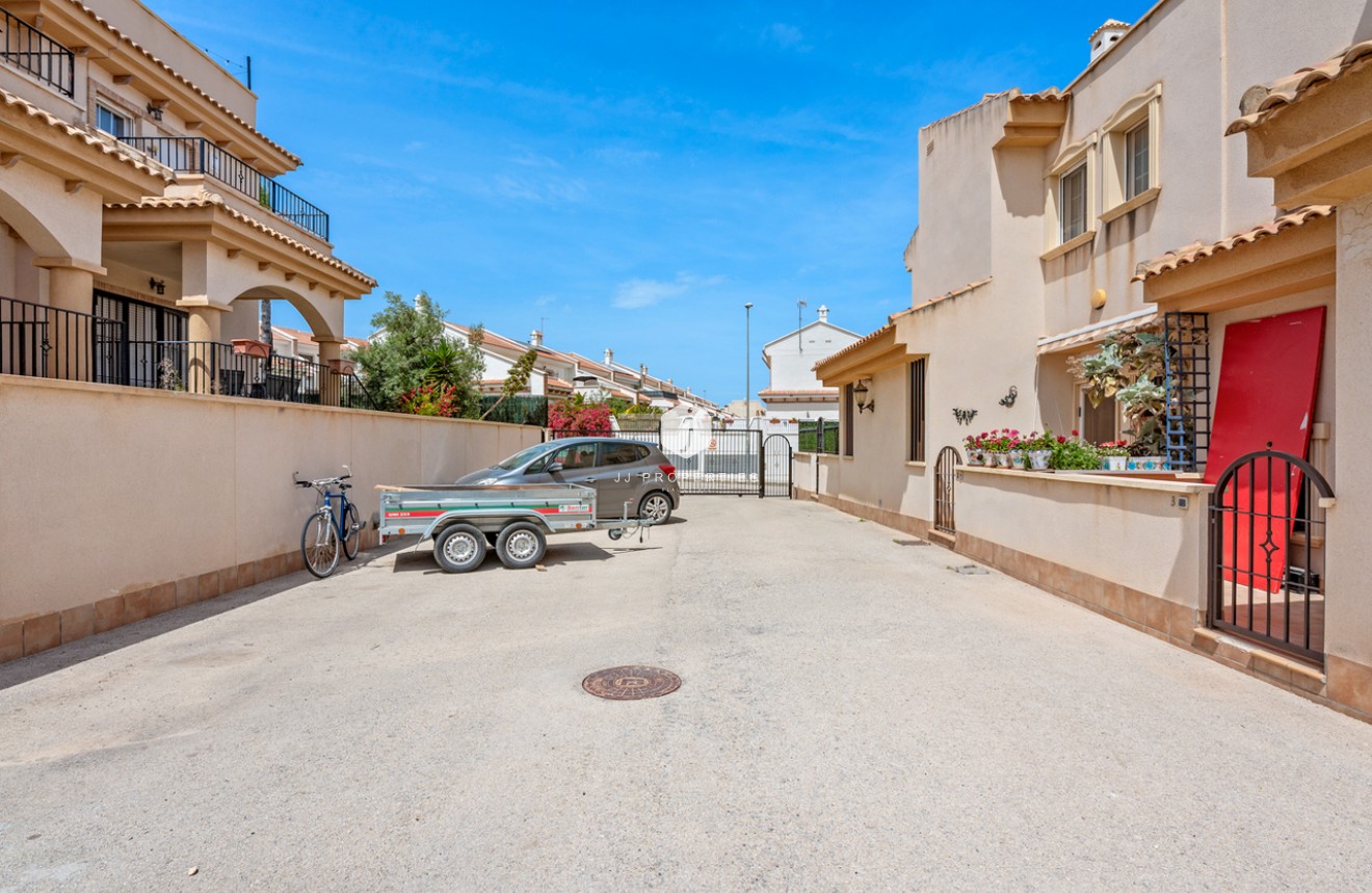 D'occasion - Chalet -
San Miguel de Salinas - Inland