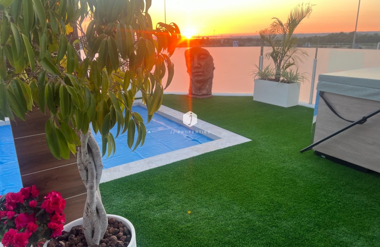 Z drugiej ręki - Villa -
Los Montesinos - Costa Blanca