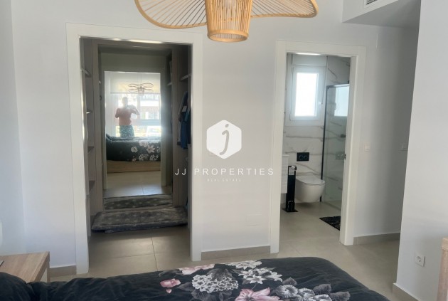 Segunda mano - Villa -
Los Montesinos - Costa Blanca
