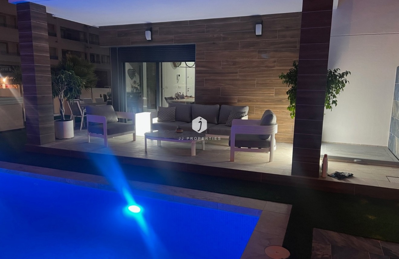 Z drugiej ręki - Villa -
Los Montesinos - Costa Blanca