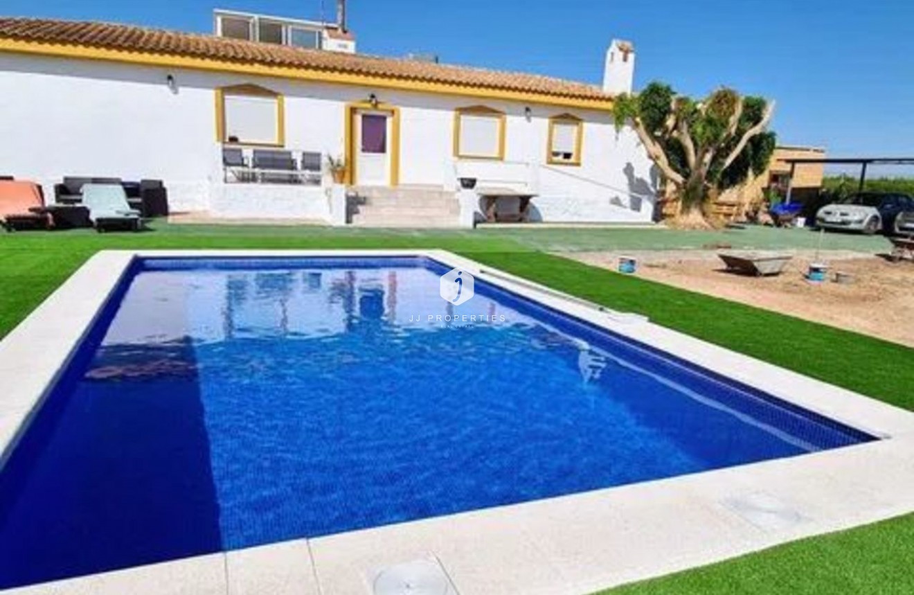 D'occasion - Villa -
San Miguel de Salinas - Inland