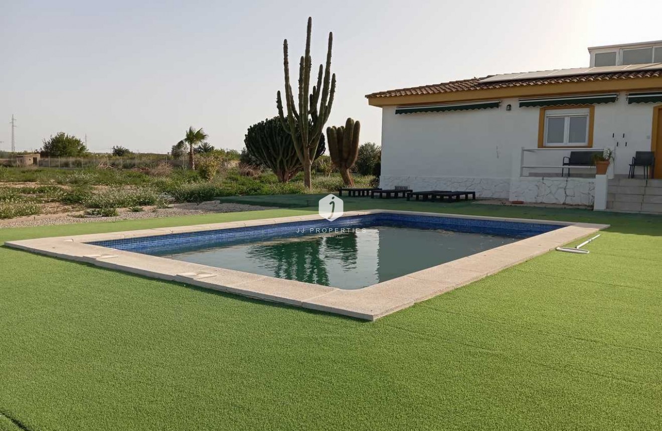 D'occasion - Villa -
San Miguel de Salinas - Inland