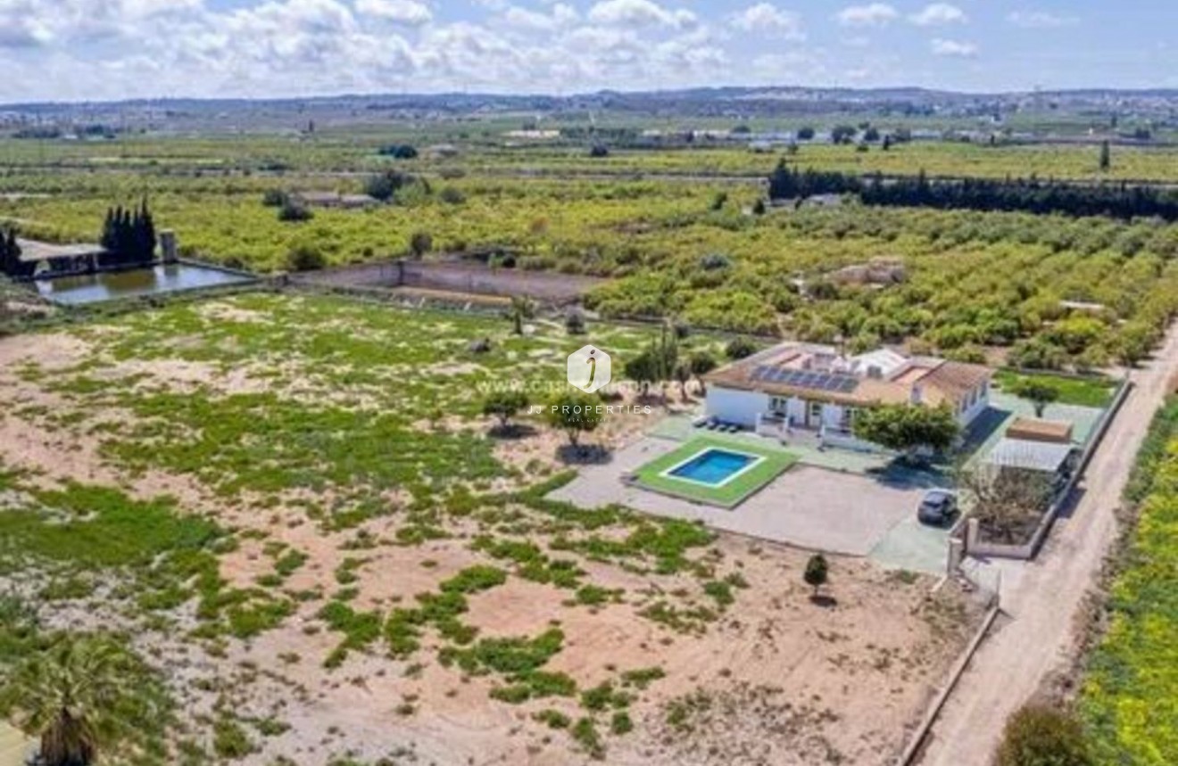 D'occasion - Villa -
San Miguel de Salinas - Inland