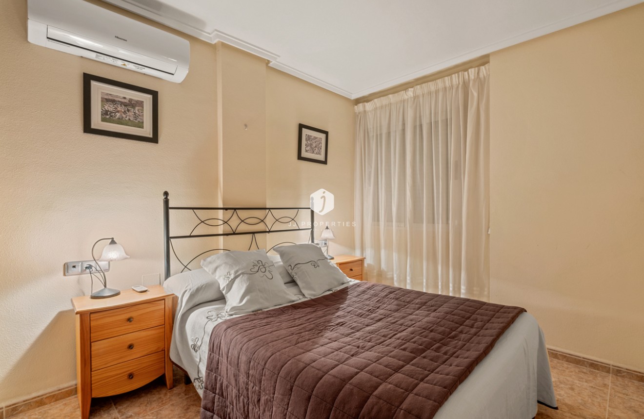 Tweedehands - Appartement / flat -
Algorfa - Inland