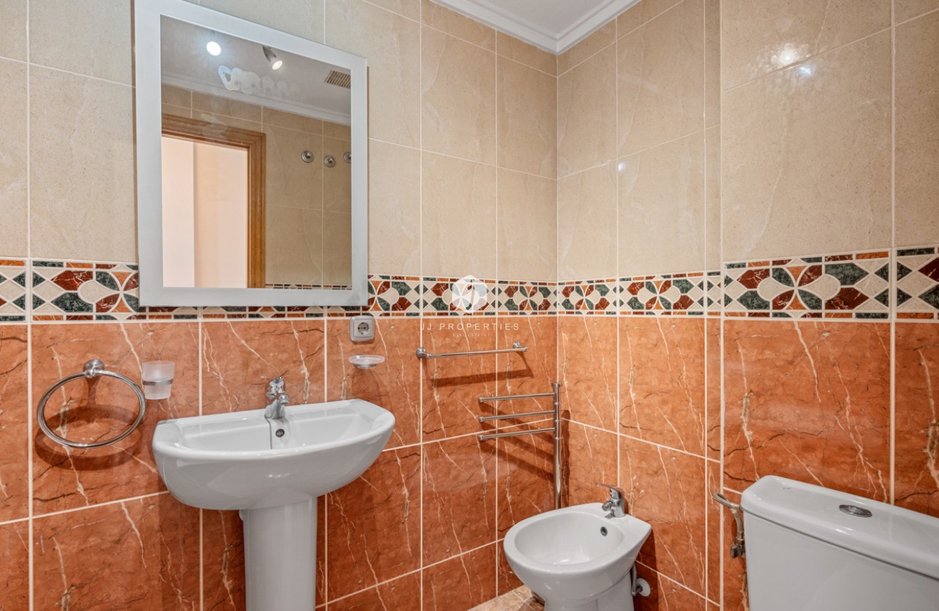Tweedehands - Appartement / flat -
Algorfa - Inland