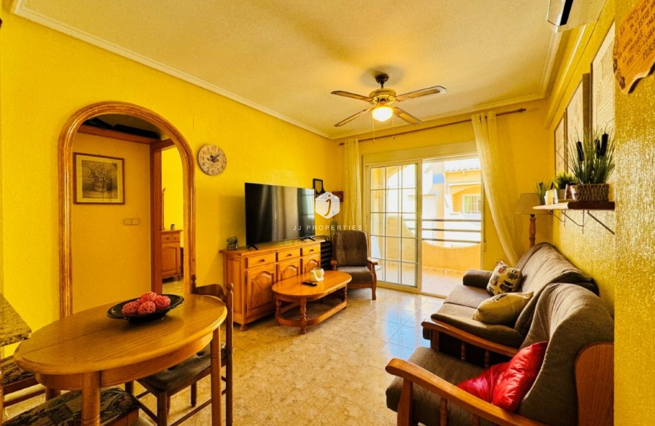 Tweedehands - Appartement / flat -
La Mata - Costa Blanca