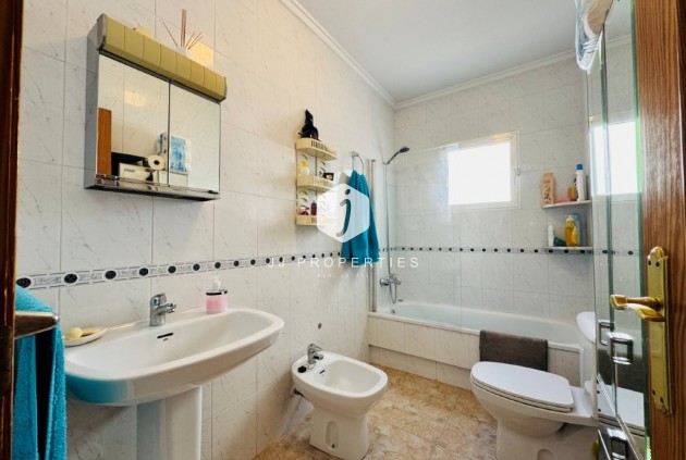 Tweedehands - Appartement / flat -
La Mata - Costa Blanca
