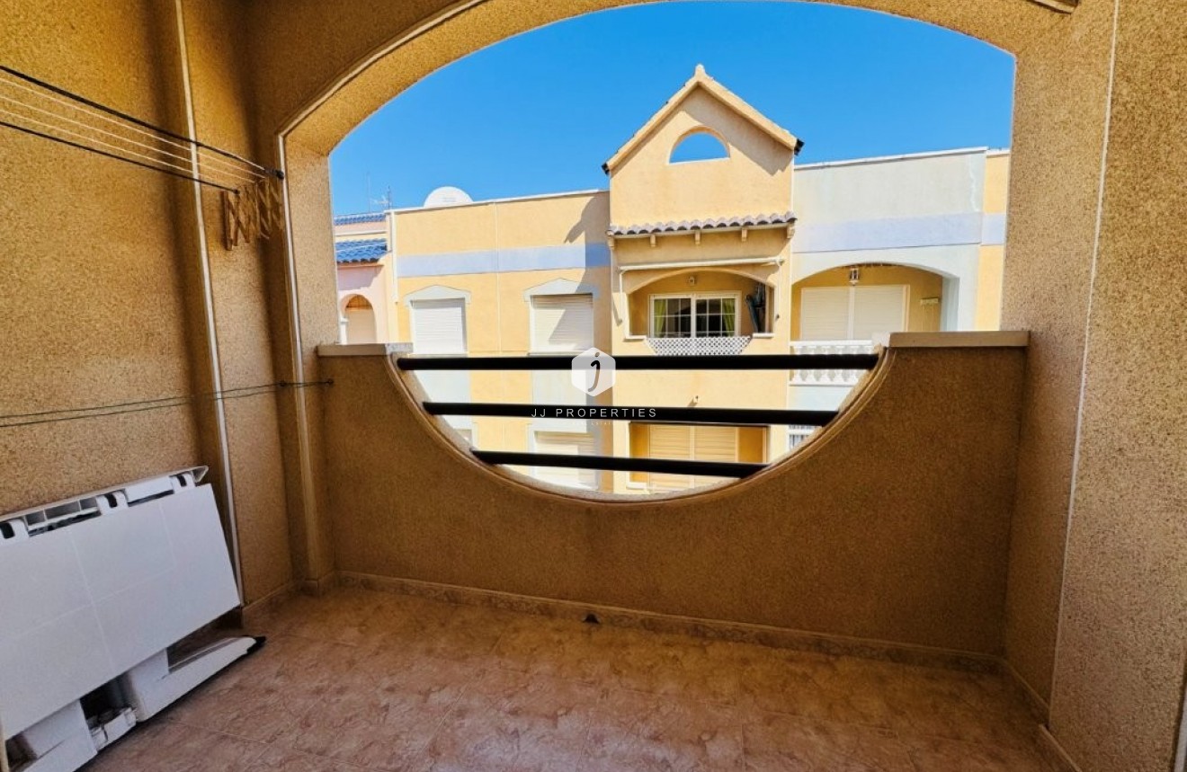 Tweedehands - Appartement / flat -
La Mata - Costa Blanca