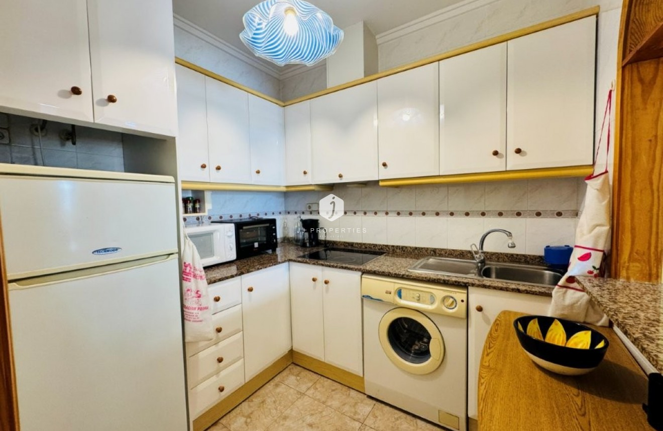 Tweedehands - Appartement / flat -
La Mata - Costa Blanca
