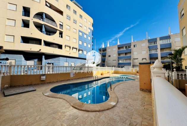 Tweedehands - Appartement / flat -
La Mata - Costa Blanca