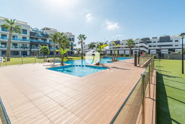 Z drugiej ręki - Mieszkanie w bloku -
El Raso - Costa Blanca