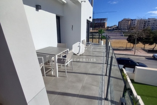 Z drugiej ręki - Daszek -
San Miguel de Salinas - Costa Blanca