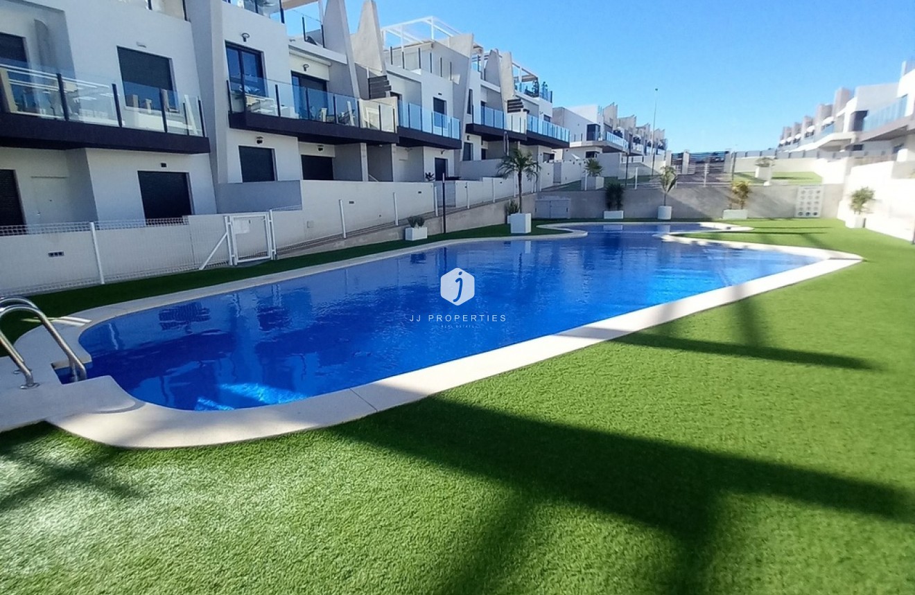 Z drugiej ręki - Daszek -
San Miguel de Salinas - Costa Blanca