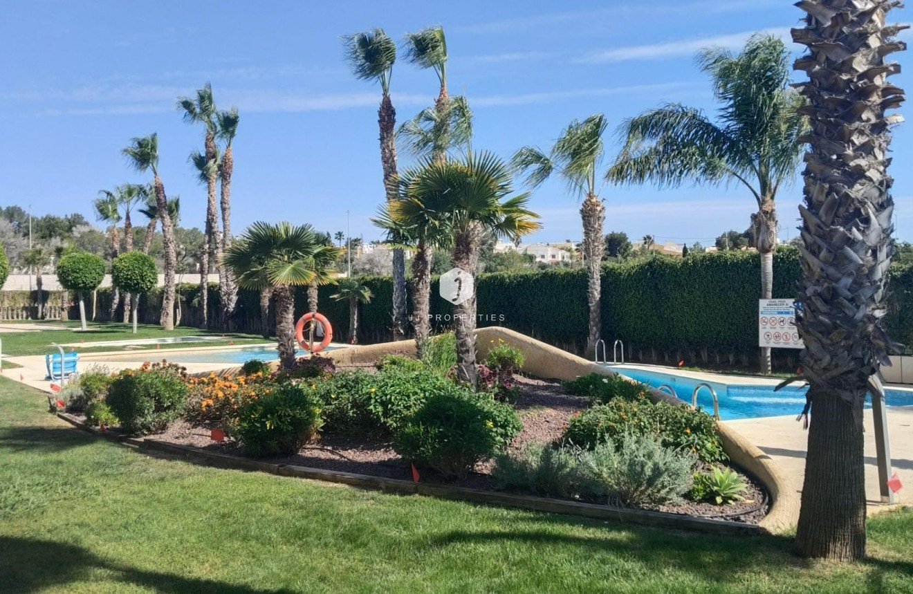 Tweedehands - Appartement / flat -
Orihuela Costa - PAU 8