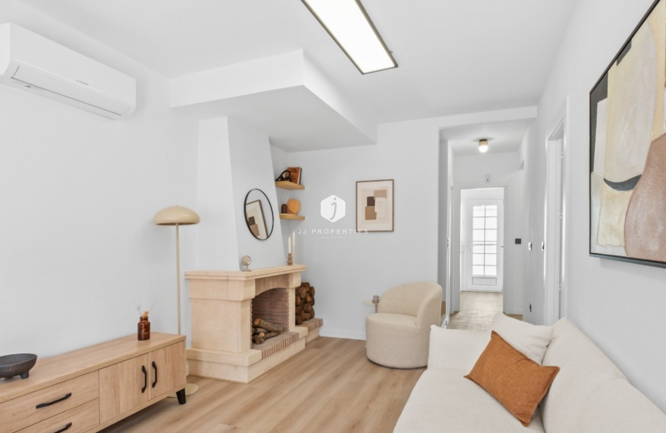 Tweedehands - Villa -
Orihuela Costa - Costa Blanca