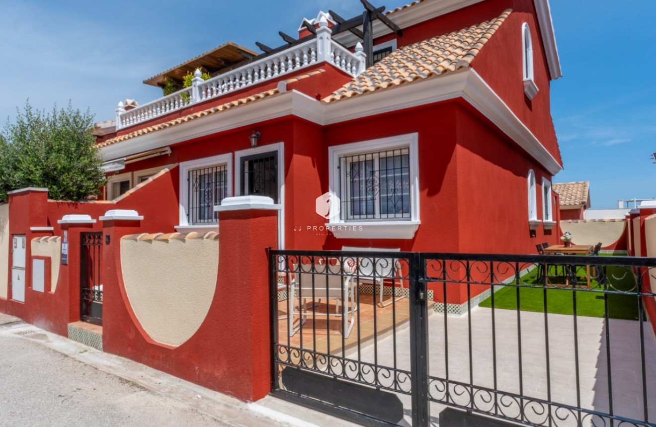 Tweedehands - Villa -
Orihuela Costa - Costa Blanca