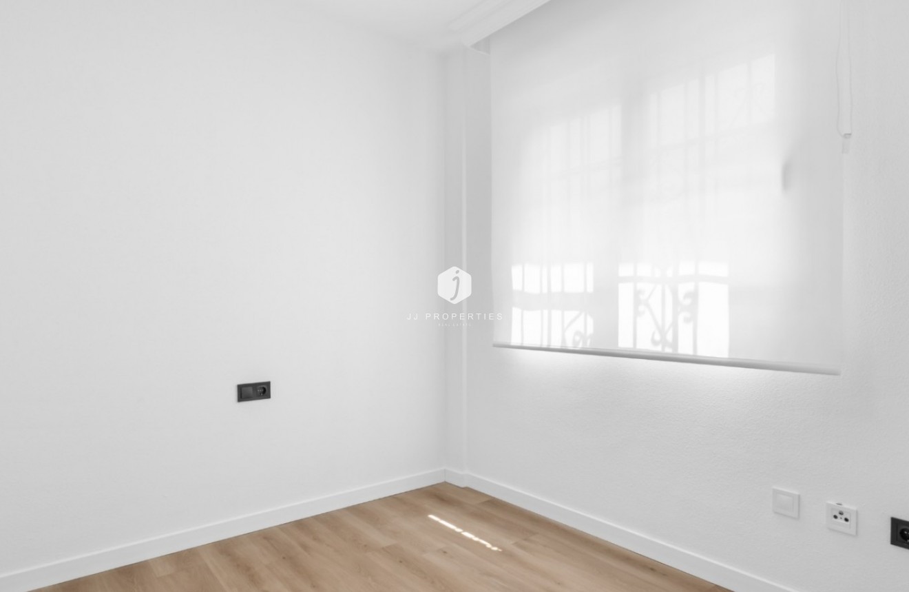 Tweedehands - Villa -
Orihuela Costa - Costa Blanca