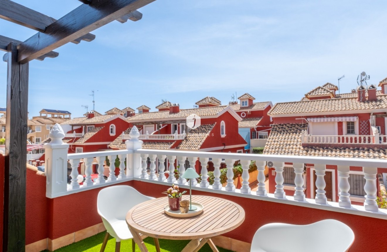 Tweedehands - Villa -
Orihuela Costa - Costa Blanca
