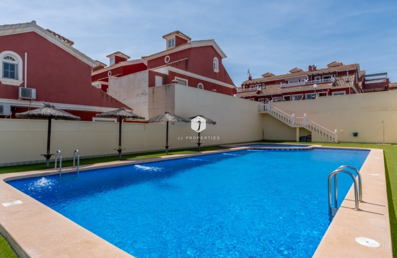 Tweedehands - Villa -
Orihuela Costa - Costa Blanca