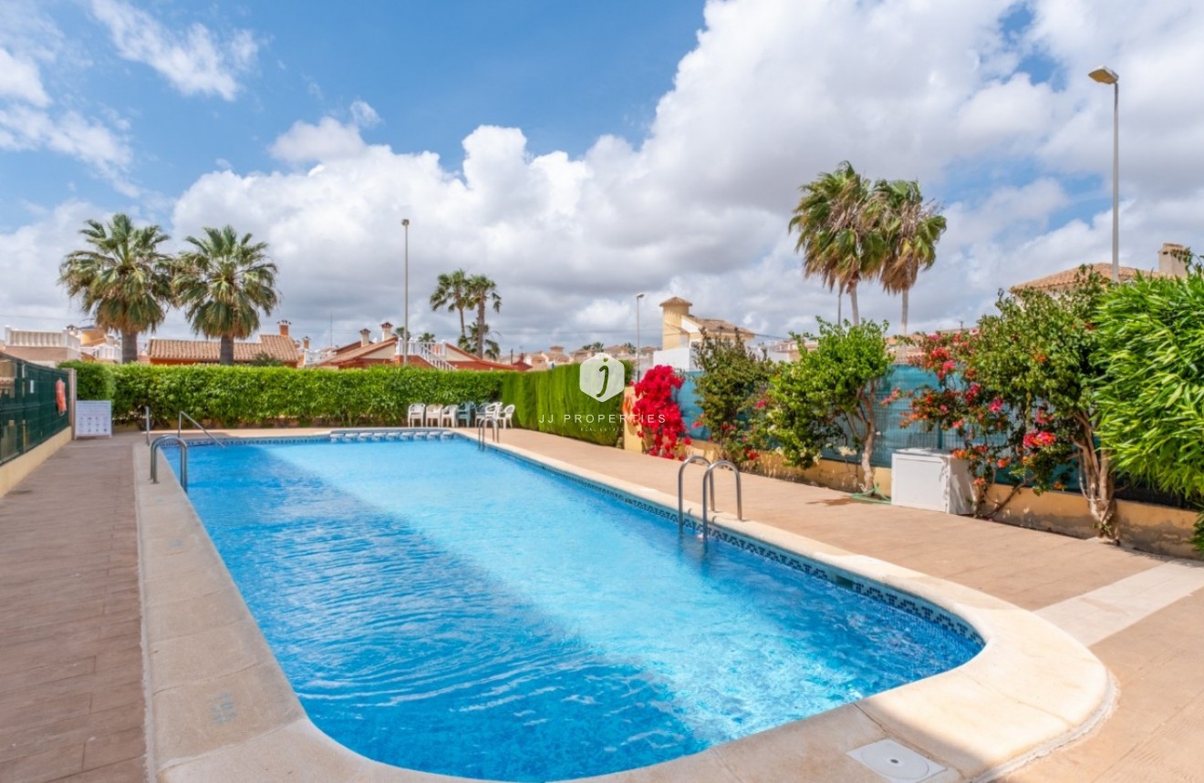 Tweedehands - Appartement / flat -
Orihuela Costa - Costa Blanca