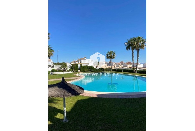 D'occasion - Appartement -
Torrevieja - La Mata