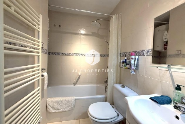 D'occasion - Appartement -
Torrevieja - La Mata
