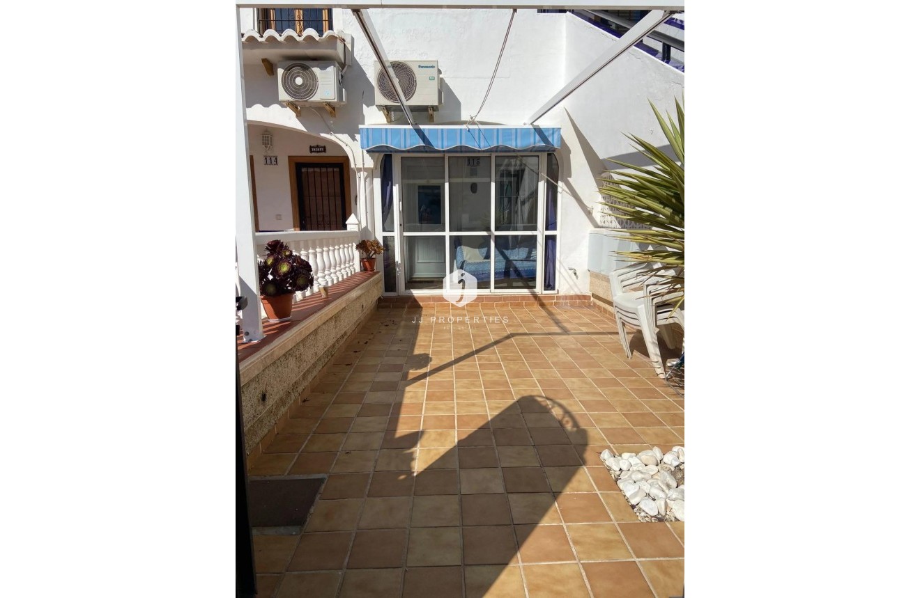 D'occasion - Appartement -
Torrevieja - La Mata
