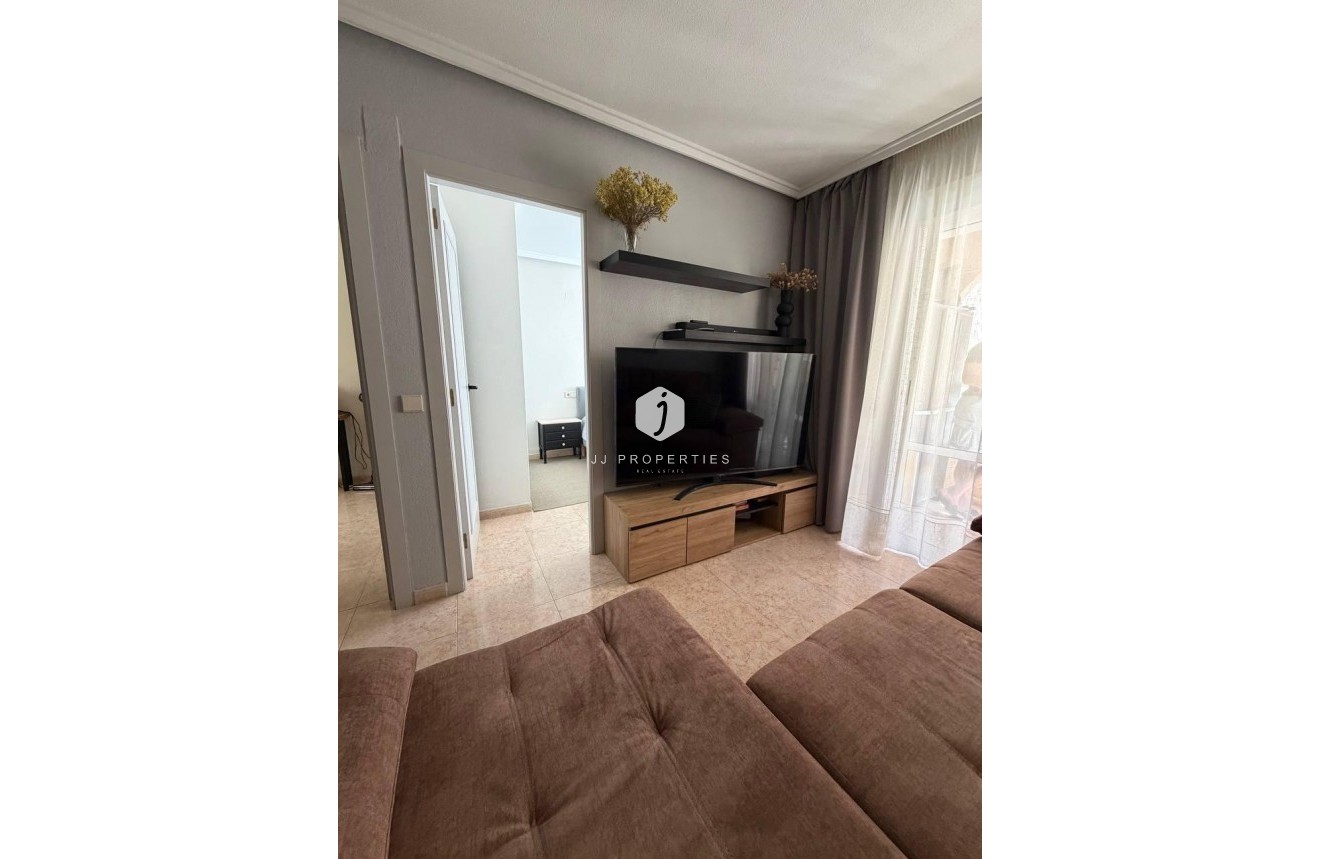 D'occasion - Appartement -
Torrevieja - Centro