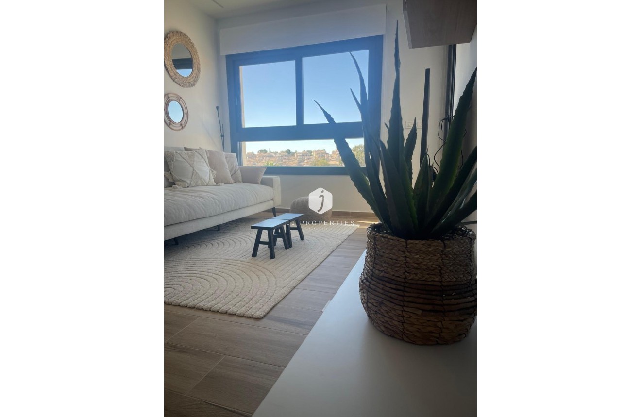 Aus zweiter Hand - Penthouse -
Orihuela Costa - Las Filipinas