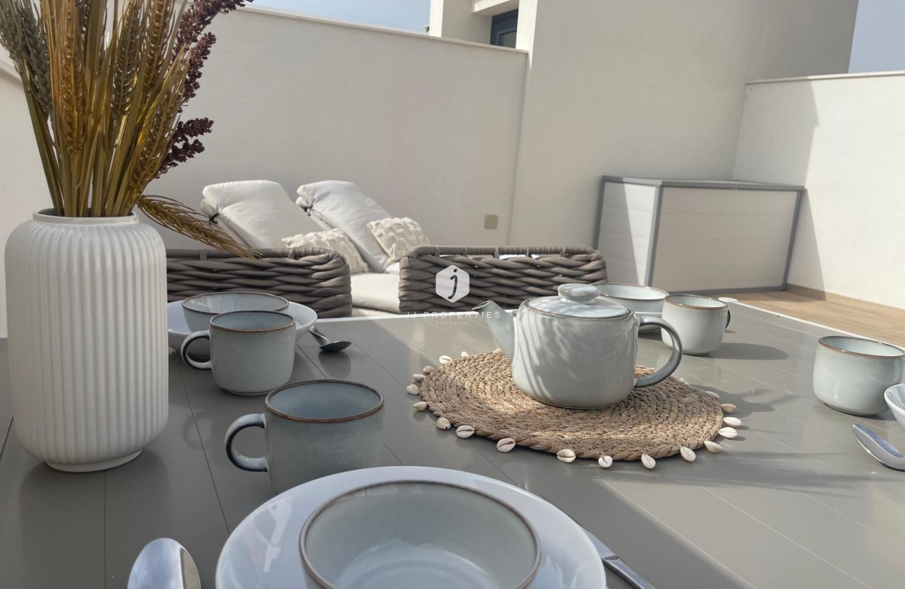 Aus zweiter Hand - Penthouse -
Orihuela Costa - Las Filipinas