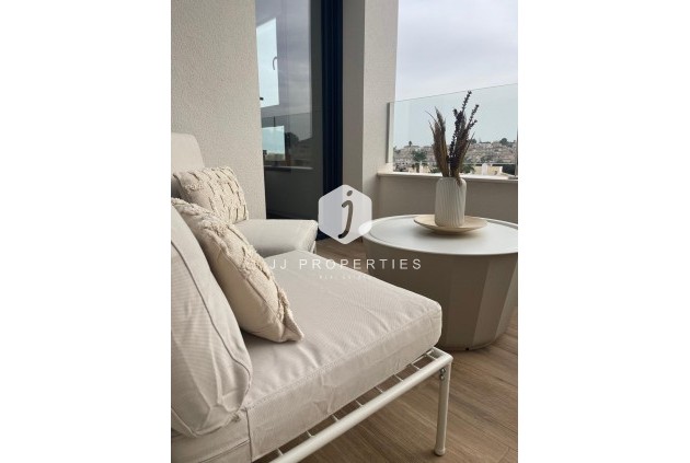 Aus zweiter Hand - Penthouse -
Orihuela Costa - Las Filipinas