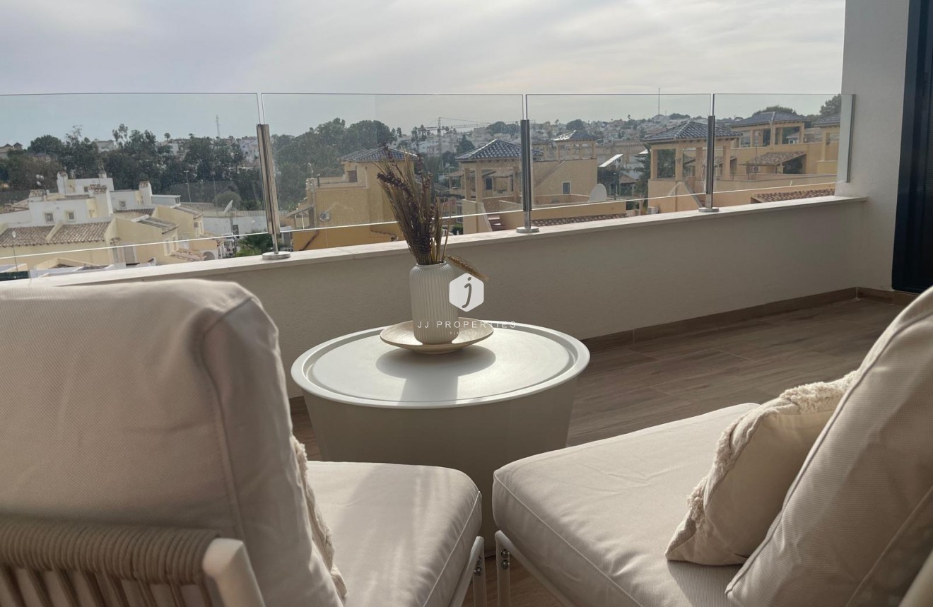 Aus zweiter Hand - Penthouse -
Orihuela Costa - Las Filipinas