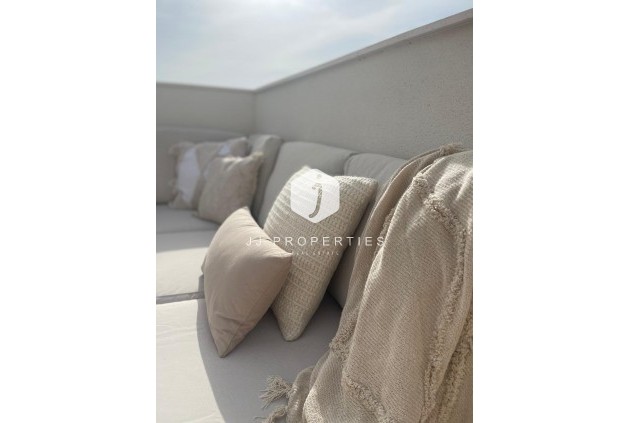 Aus zweiter Hand - Penthouse -
Orihuela Costa - Las Filipinas