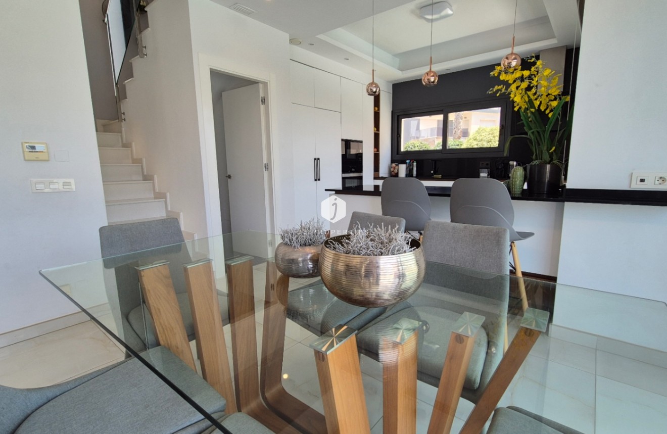 Tweedehands - Villa -
Torrevieja - Costa Blanca