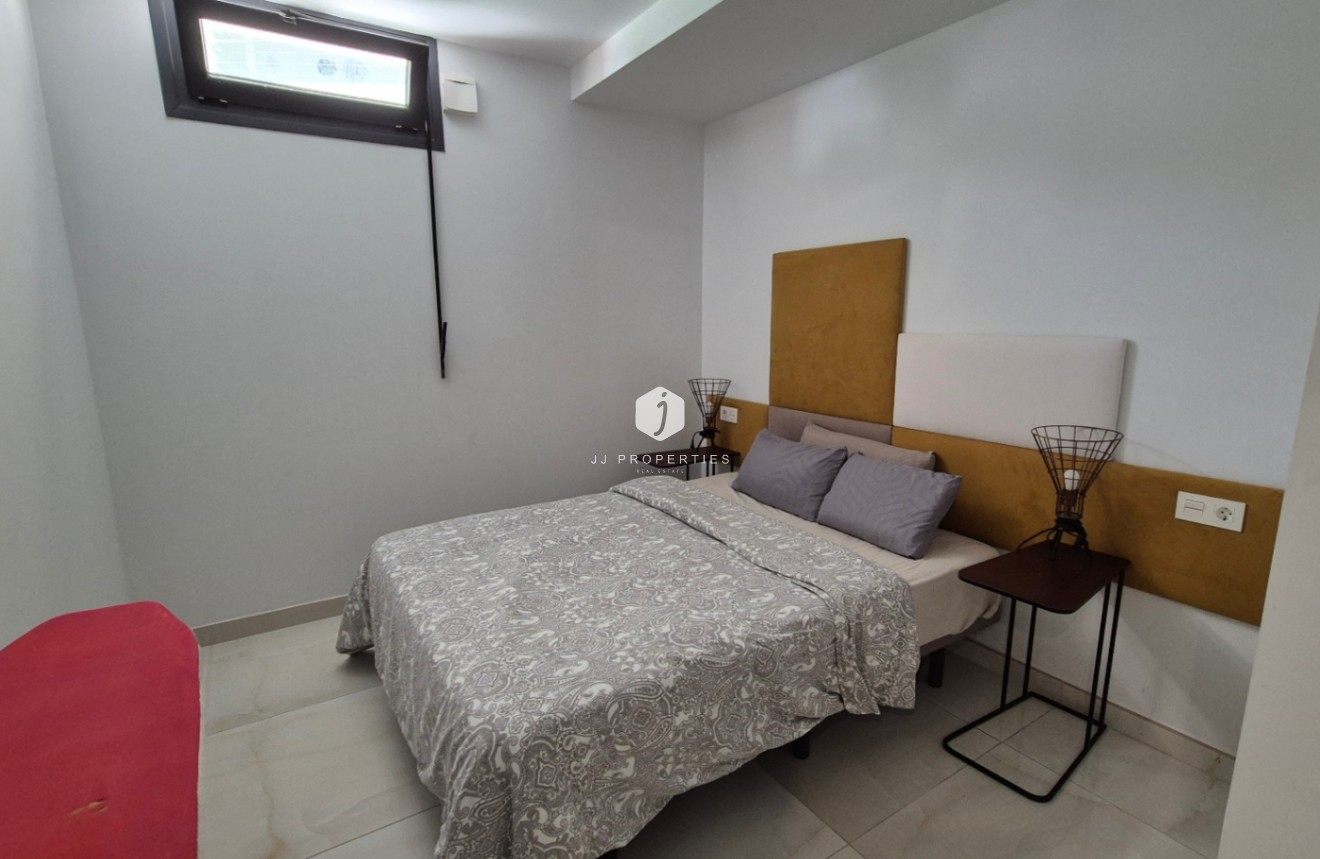 Tweedehands - Villa -
Torrevieja - Costa Blanca