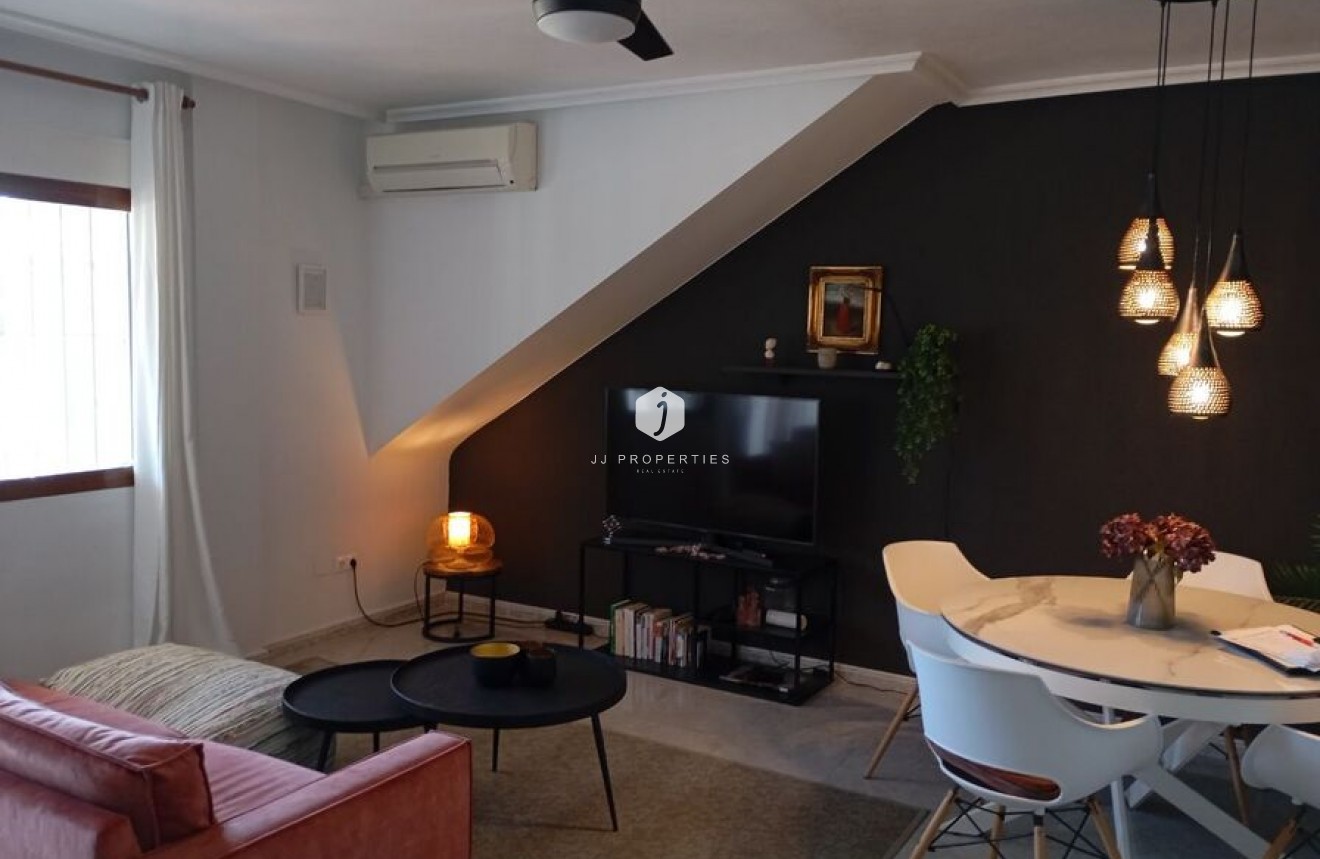 Aus zweiter Hand - Wohnung -
Daya Vieja - Costa Blanca