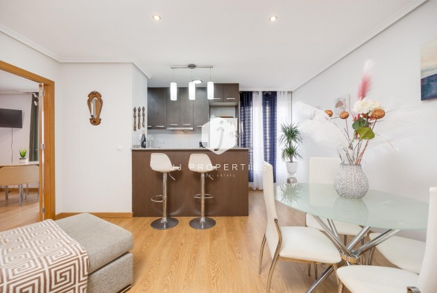 D'occasion - Appartement -
Torrevieja - Centro
