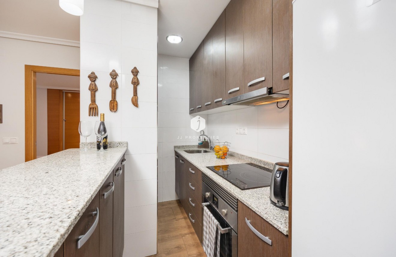D'occasion - Appartement -
Torrevieja - Centro