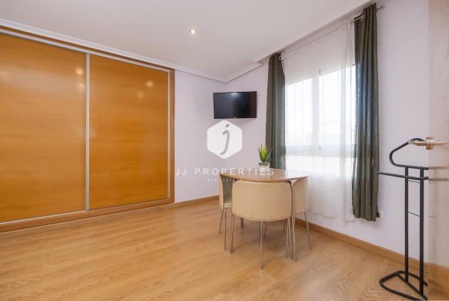 D'occasion - Appartement -
Torrevieja - Centro