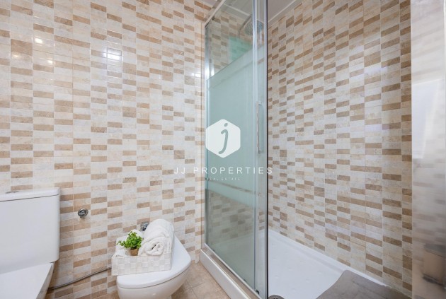 D'occasion - Appartement -
Torrevieja - Centro