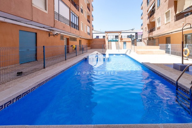 D'occasion - Appartement -
Torrevieja - Centro