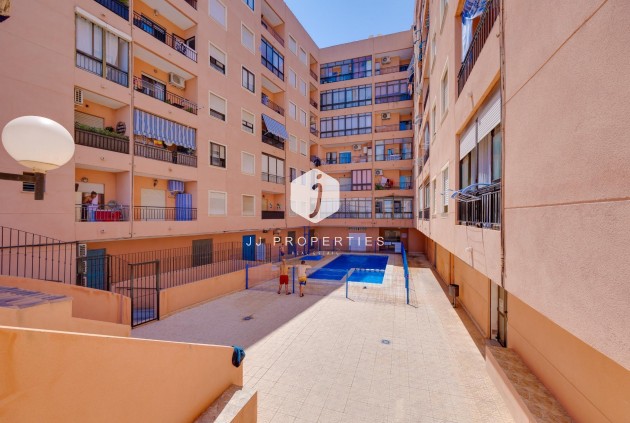 D'occasion - Appartement -
Torrevieja - Centro